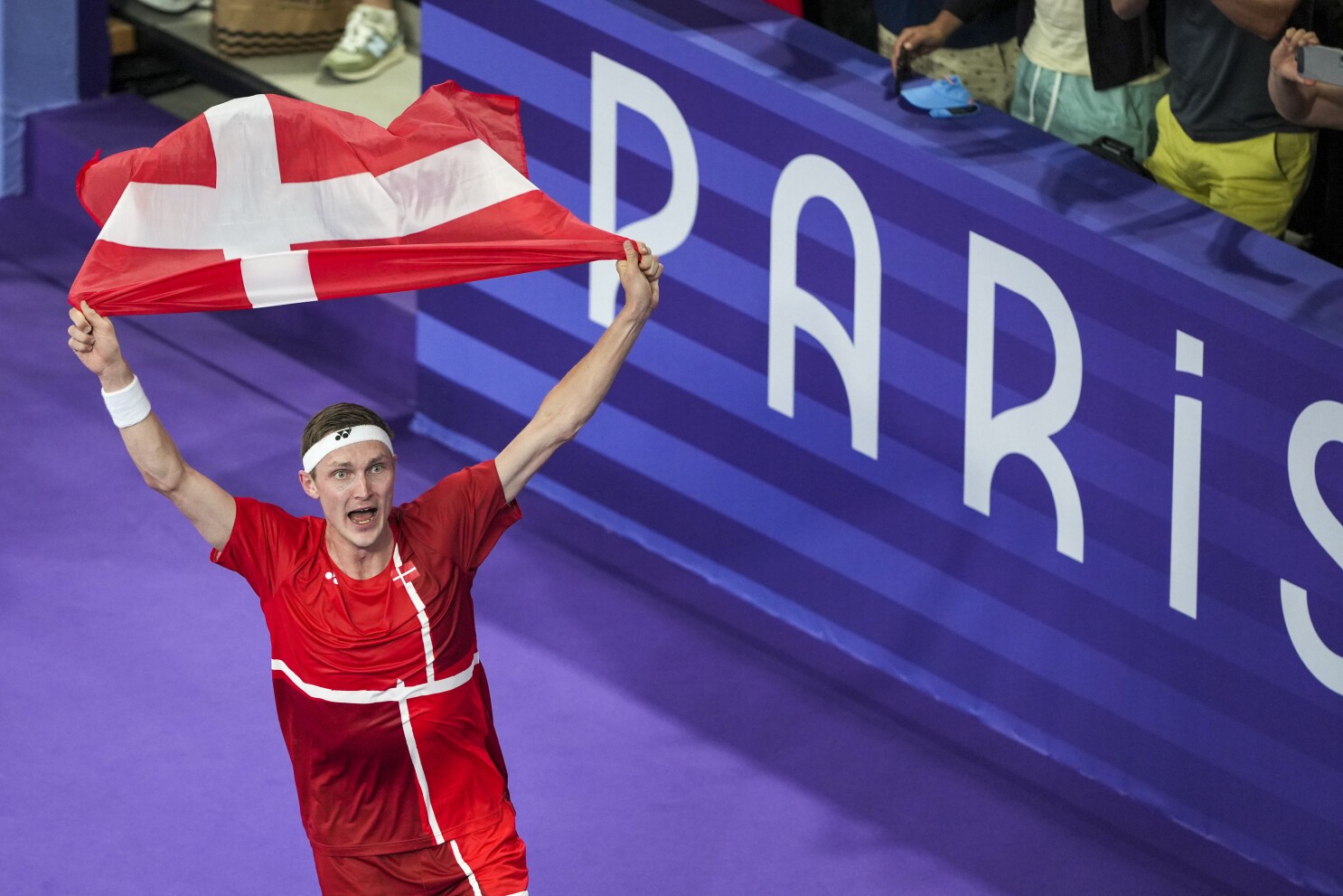 YONEX'24 Paris Olympicバドミントン韓国代表モデル(MEN